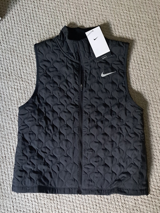 Nike Jackets & Blazers - NWT Women's Nike Black Quilted Zip-Up Vest with Reflective Swoosh Sz. S